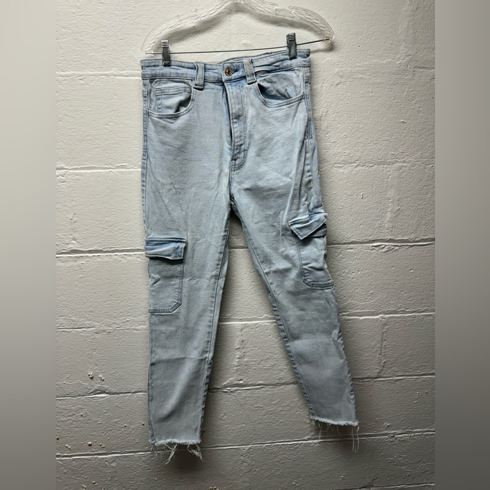 Stradivarius Light Wash Skinny Jeans
